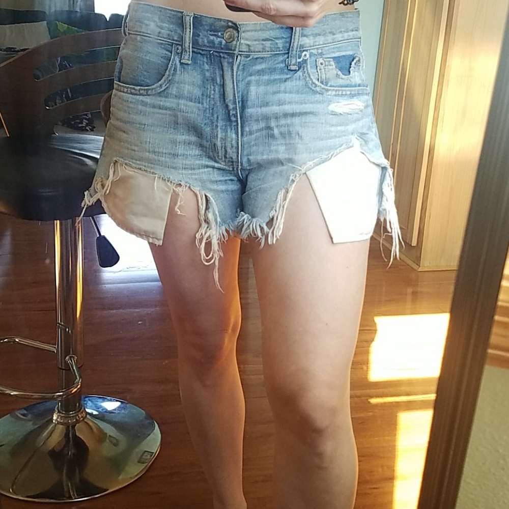 American Eagle size 6, UK 10